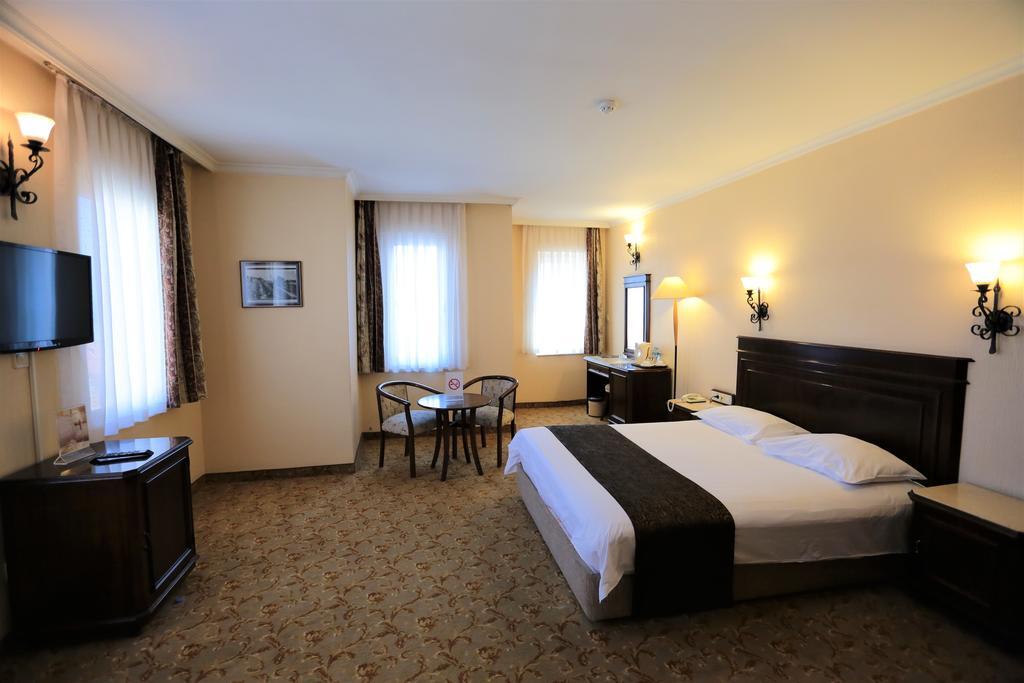 بورصة Montania Town Hotel Mudanya المظهر الخارجي الصورة